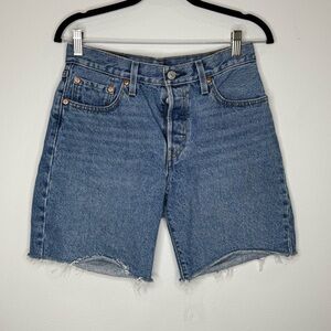Levi’s 501 Women’s Denim Shorts Raw Hem 26